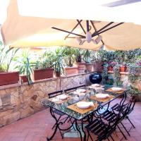 Stylish Trevi Fountain apartment with terrace