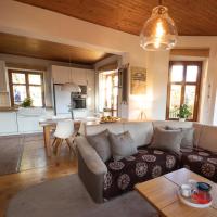 Apartamenty, Apartment with private hot tub and garden