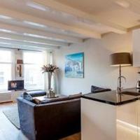 Experience an exquisite blend of 18th century Amsterdam! 4 Bedroom Duplex Penthouse