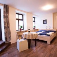 Проживание в семье, Apartment historical city