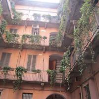 Charming and elegant apartment historic center of Milan