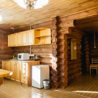 Кухонная зона в коттеджном комплексе Русь, Байкальск