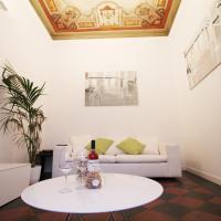 Spanish Steps Art Apartment