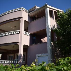 Apartments Bazina