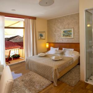 Royal Suites