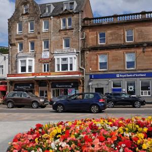 Kings Arms Holiday Apartments