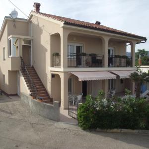Apartments Dajana Silo