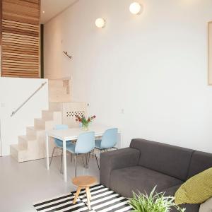 hip & stylish apartment in center, near trainstation, 15 min walk