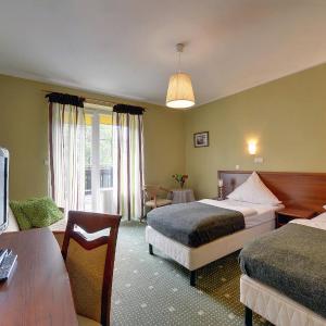 Hotel Belweder - przy hotelu Golebiewski