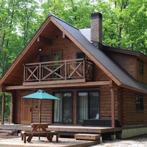 Log Cottage Epoch