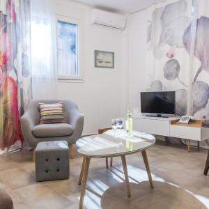 Acropolis Quiet Apartment 100 Mbps Wi-Fi