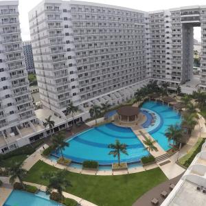 RLR Condo at Shell Residences
