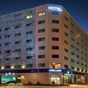 Sea Moon Tourist Hotel