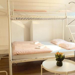 SISHAUS - Private Room Rental