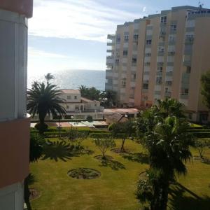 Estudio luminoso junto a la playa