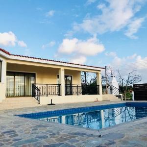 Trouzini Villa 1