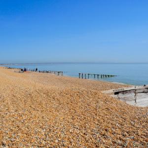 LUXURY BEACHFRONT OUTSTANDING 2 bedroom APARTMENT