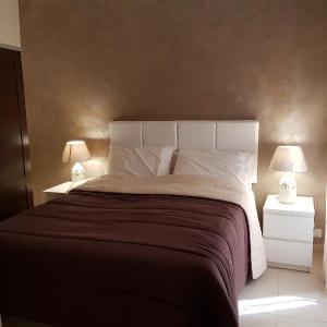 Napoli Royal Flats