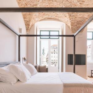 The Visionaire Apartments