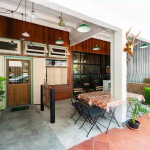 Home & Hashery Boutique House
