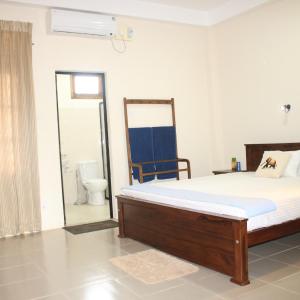 Under Water Safaris and Resort