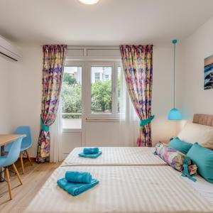 Coloured rooms
