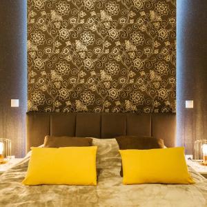 Safe, Central, Smart Double Rooms in apartment, next metro station walk to Acropolis