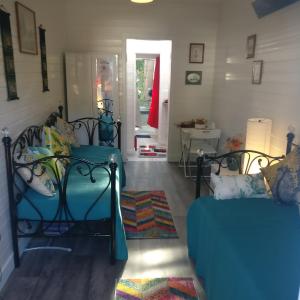 Private Studio Extension with Bathroom and Kitchen