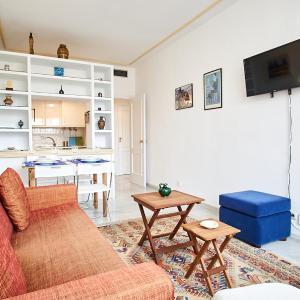 San Jacinto Triana Suite by Valcambre