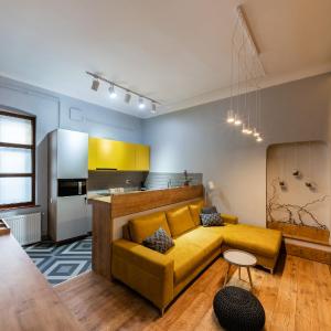 The yellow umbrella studio
