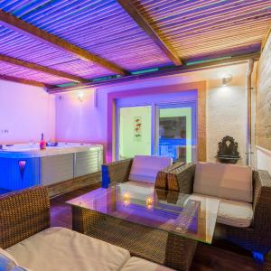 Alena apartment with jacuzzi