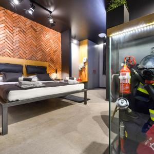 Split Industrial Design Rooms