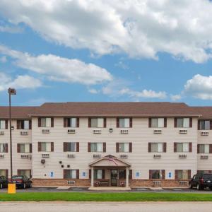 Super 8 by Wyndham Mason City