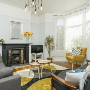House for Families or Groups near Cardiff City Centre