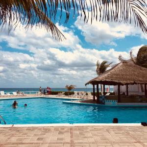 Brisas Sunset Apartment