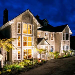 Kerami Manor & Day Spa