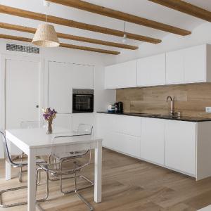 ApartUP L' Almoina