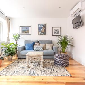 Lx Design Apartment near Congress Center
