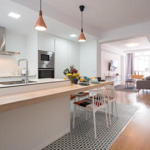 Centrico apartamento 2 dorm