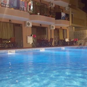 Park and pool Studio Apostolovi