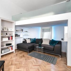 Elegant Apartment