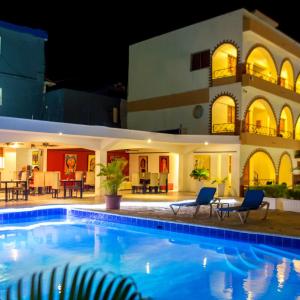 Luxe Comfort 8 Bedroom Villa with Private Pool & Entertainment