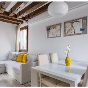 Biennale Family Apartment in Venice