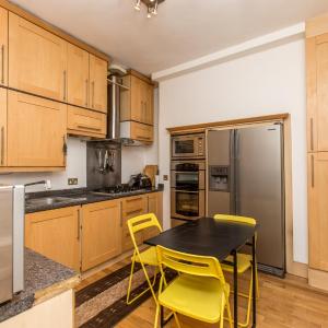 Excellent 2 bedroom Located between Holborn &Russell Square