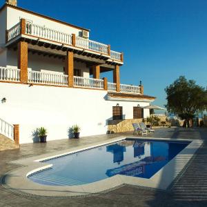 Villa El Palomar Azul with pool and sea view