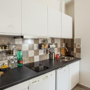 Chic appartement Centre NICE au calme vue colline