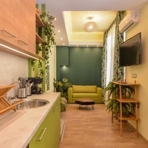 Cozy Jungle Oasis 1BD Apartment with Terrace in Sofia Center by Flat Mаnager