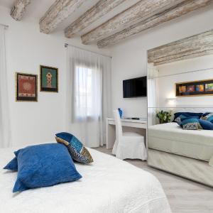 Biennale 1 & 2 , Elegant Apartments 15 min walk from St Marks Square- VHA Collection