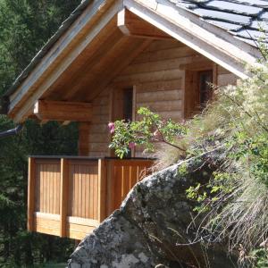 Chalet Hinter Dem Rot Stei