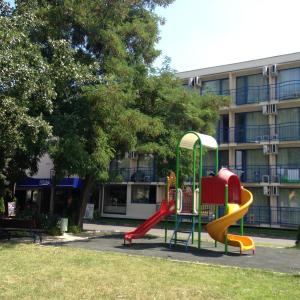 Hotel Pliska - Breakfast or All inclusive Light